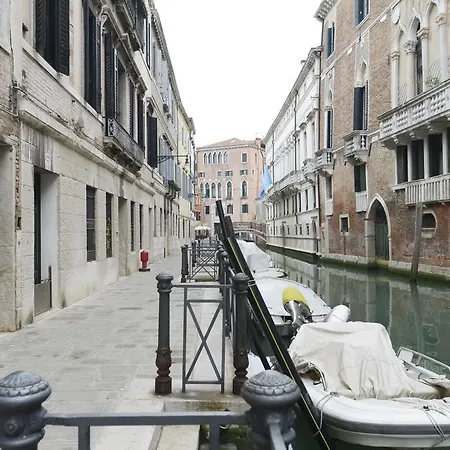 アパート San Severo *